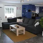 Huset Alcamaro - A Place To Work & Breathe