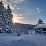 Huset Alcamaro - A Place To Work & Breathe